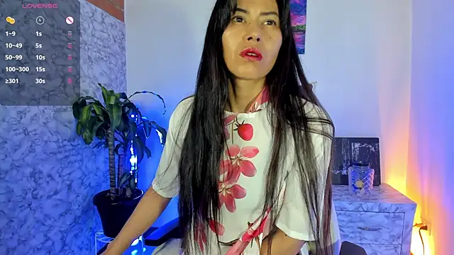 Snapshot of natashaanurak chatting on 09/15/25, 04:29 natashaanurak online show from 09/15/25, 04:29