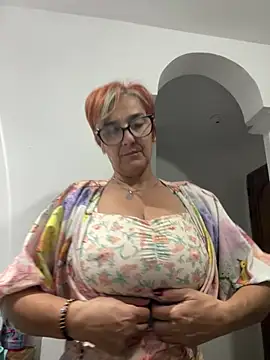 anastasia and jordan online show from 03/31/26, 08:37