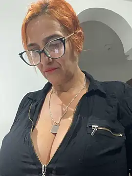 anastasia and jordan online show from 05/22/26, 09:37