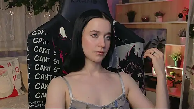 KiraLiLime online show from 02/22/25, 03:47