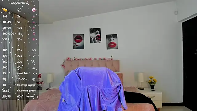 Snapshot of _Charlotte_evans_1 chatting on 12/23/24, 07:52 Charlotte evans 1 online show from 12/23/24, 07:52