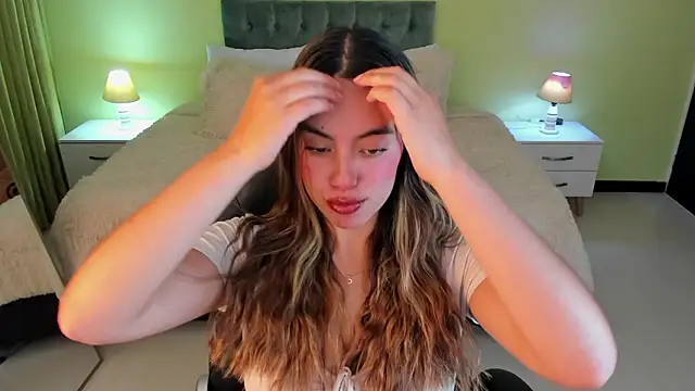  Charlotte evans 1 online show from 02/04/26, 11:42