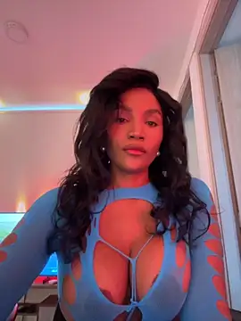 Snapshot of Jessie-pradoo chatting on 11/18/25, 11:47 Jessie-pradoo online show from 11/18/25, 11:47