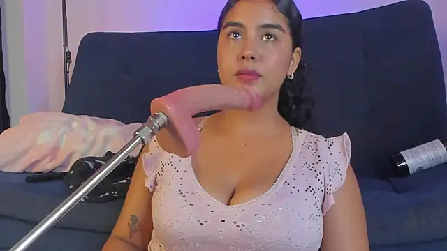 Snapshot of swetty_loverss chatting on 10/22/25, 10:20 swetty loverss online show from 10/22/25, 10:20