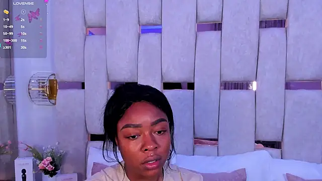 Snapshot of mia_schwarz chatting on 12/09/24, 09:16 mia schwarz online show from 12/09/24, 09:16