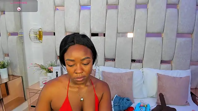 Snapshot of mia_schwarz chatting on 01/17/25, 09:39 mia schwarz online show from 01/17/25, 09:39