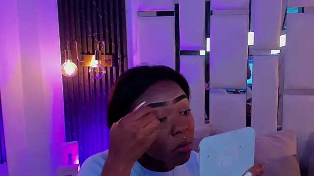 Snapshot of mia_schwarz chatting on 10/15/25, 11:05 mia schwarz online show from 10/15/25, 11:05