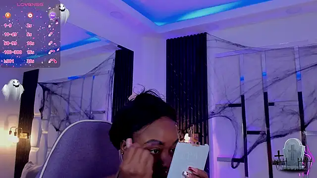 Snapshot of mia_schwarz chatting on 11/03/25, 04:58 mia schwarz online show from 11/03/25, 04:58