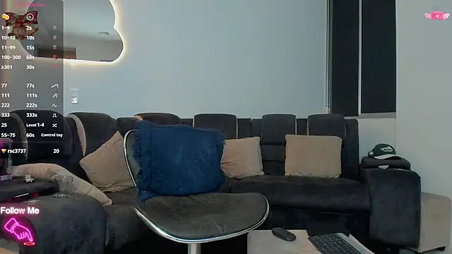 Snapshot of davis_alx1 chatting on 02/21/25, 03:01 davis alx1 online show from 02/21/25, 03:01