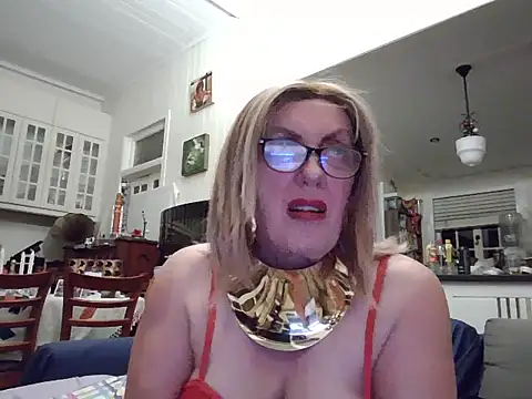 Snapshot of S4mmysplace chatting on 01/02/25, 01:40 S4mmysplace online show from 01/02/25, 01:40