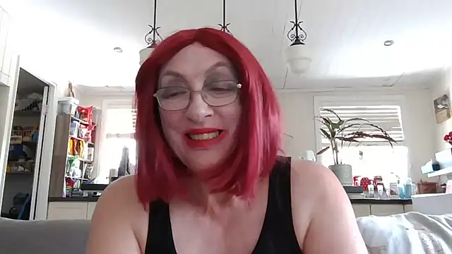 Snapshot of S4mmysplace chatting on 02/14/25, 02:39 S4mmysplace online show from 02/14/25, 02:39