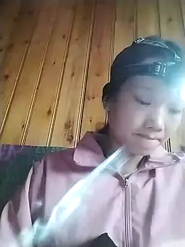 Snapshot of lytamye chatting on 12/14/24, 01:50 lytamye online show from 12/14/24, 01:50