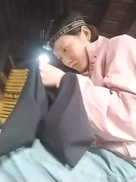 Snapshot of lytamye chatting on 01/16/25, 04:17 lytamye online show from 01/16/25, 04:17