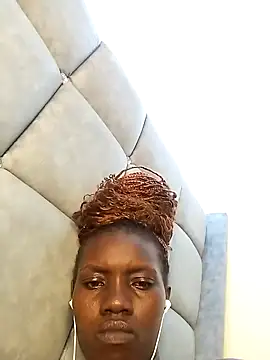 Slimthick900 online show from 02/23/25, 08:28