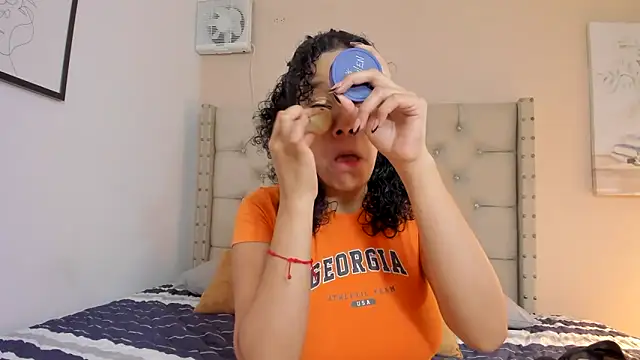 vanesasexyhot21 online show from 04/03/26, 02:20