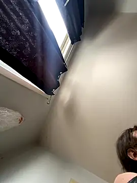 kikiwonderbar online show from 12/04/25, 03:10