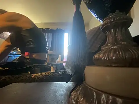 kikiwonderbar online show from 01/10/26, 07:37