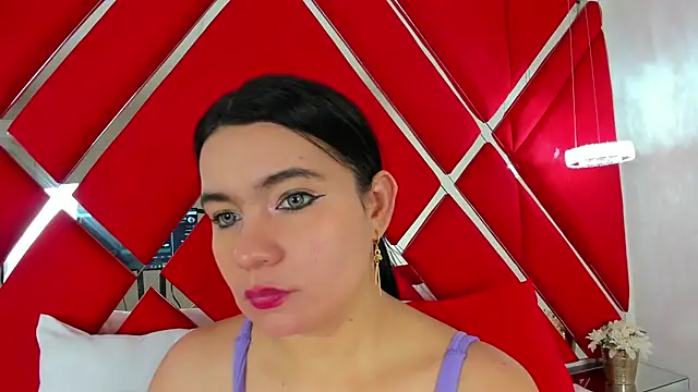 Snapshot of SusanCouper chatting on 02/15/25, 10:31 SusanCouper online show from 02/15/25, 10:31