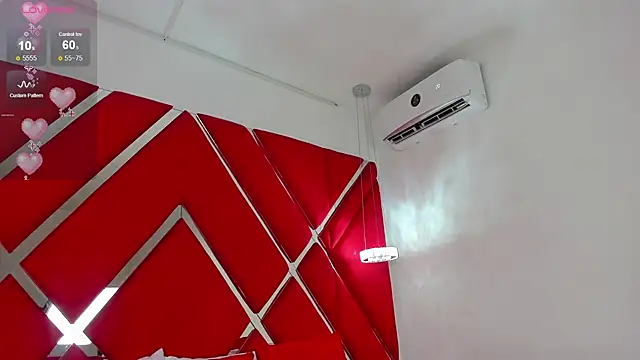 Snapshot of SusanCouper chatting on 02/21/25, 10:26 SusanCouper online show from 02/21/25, 10:26