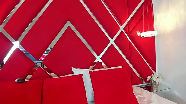 Snapshot of SusanCouper chatting on 03/01/25, 10:31 SusanCouper online show from 03/01/25, 10:31