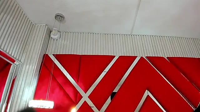 Snapshot of SusanCouper chatting on 10/08/25, 10:40 SusanCouper online show from 10/08/25, 10:40