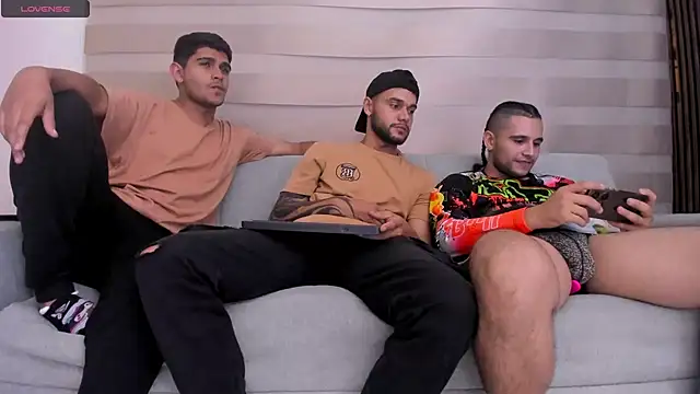 hot day online show from 01/18/25, 01:41