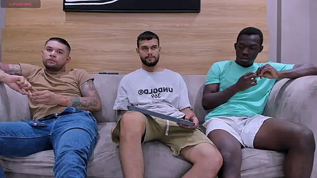 hot day online show from 10/14/25, 07:47