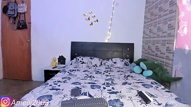 Snapshot of _Amelia_Johns_ chatting on 02/07/25, 07:27 Amelia Johns online show from 02/07/25, 07:27