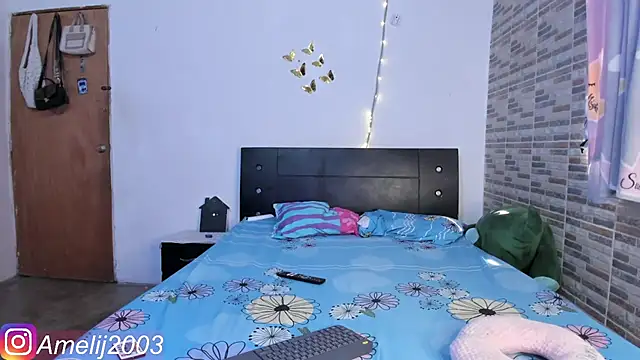 Snapshot of _Amelia_Johns_ chatting on 03/05/25, 08:53 Amelia Johns online show from 03/05/25, 08:53