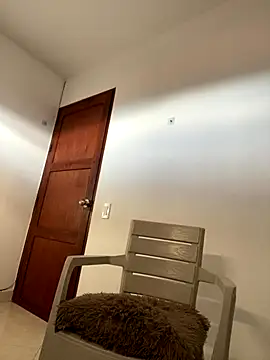 Im Amelia online show from 12/13/25, 09:20