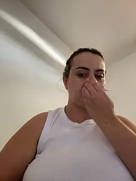 Im Amelia online show from 12/17/25, 08:37