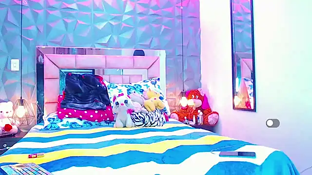 Snapshot of Doll_IvannaTs chatting on 01/27/25, 02:31 Doll IvannaTs online show from 01/27/25, 02:31