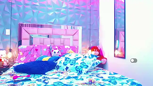 Snapshot of Doll_IvannaTs chatting on 03/20/25, 05:02 Doll IvannaTs online show from 03/20/25, 05:02