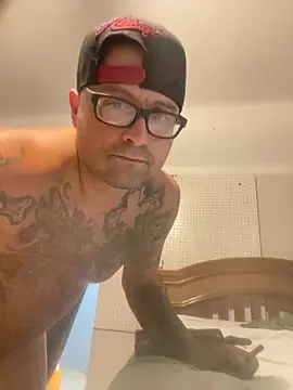 Snapshot of degiggxxx chatting on 09/22/25, 07:05 degiggxxx online show from 09/22/25, 07:05