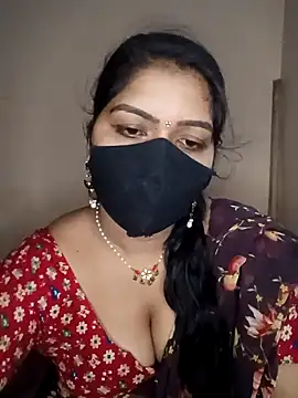 Snapshot of midhly chatting on 12/03/24, 09:56 midhly online show from 12/03/24, 09:56