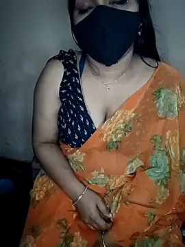 Snapshot of midhly chatting on 12/08/24, 09:41 midhly online show from 12/08/24, 09:41