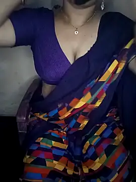 Snapshot of midhly chatting on 01/27/25, 07:13 midhly online show from 01/27/25, 07:13