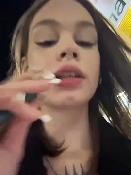 Street young online show from 03/09/25, 04:33