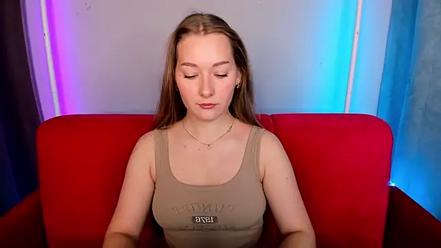 AlinaVice online show from 12/04/25, 01:04