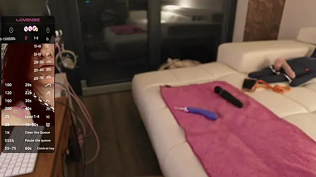 sexyLolia11 online show from 05/25/26, 11:33