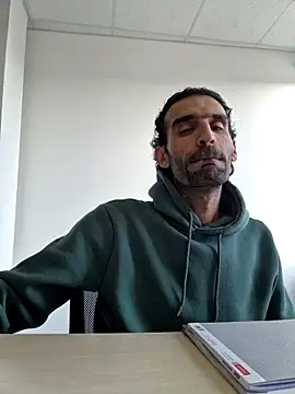 Snapshot of Sammoon chatting on 12/05/24, 10:33 Sammoon online show from 12/05/24, 10:33