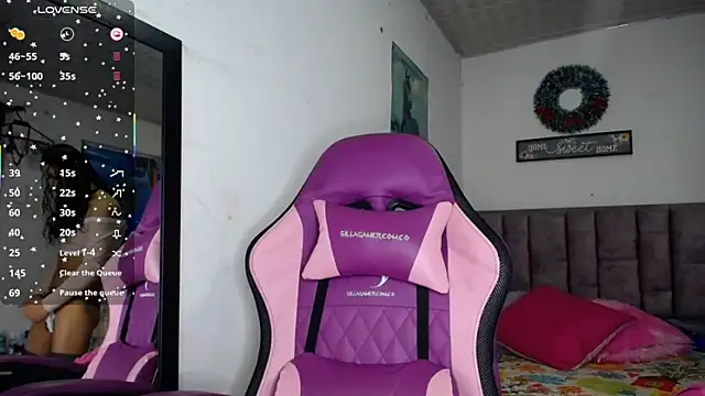 Lanna hott  online show from 04/25/26, 11:13