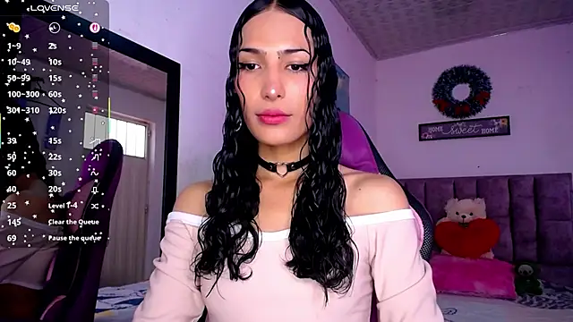 Lanna hott  online show from 06/04/26, 06:36