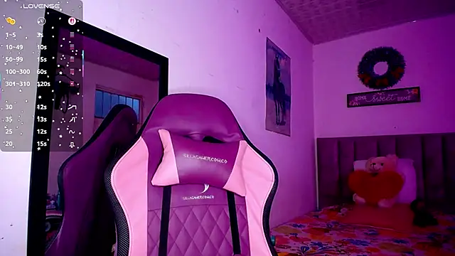 Lanna hott  online show from 06/20/26, 11:24