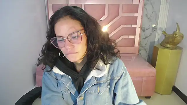 Snapshot of Tyna_ch chatting on 03/14/25, 03:58 Tyna ch online show from 03/14/25, 03:58