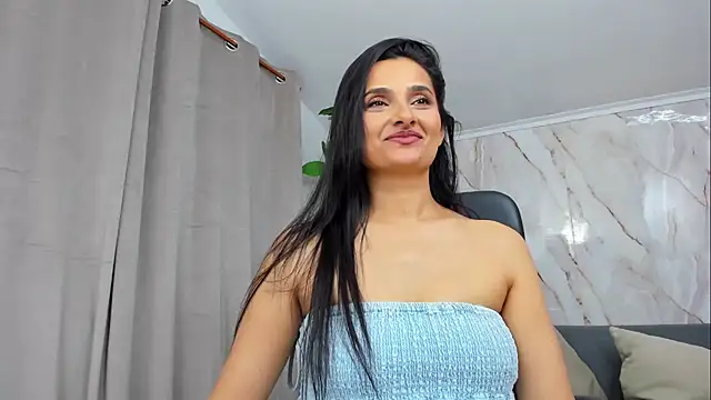 Snapshot of JennaPrice chatting on 08/06/26, 09:39 JennaPrice online show from 08/06/26, 09:39