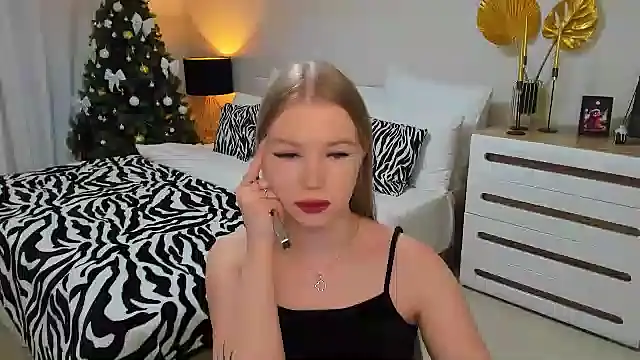 shy  lady online show from 01/14/25, 12:22