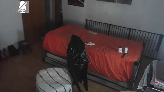 SKiaraTV online show from 11/14/25, 08:40