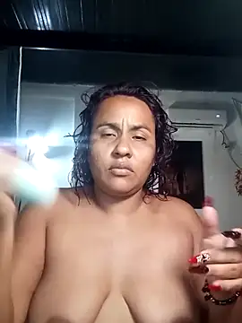 Snapshot of Kyara_Queen chatting on 10/29/25, 07:26 Kyara Queen online show from 10/29/25, 07:26