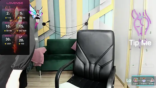 Snapshot of AriaGray chatting on 09/29/25, 01:27 AriaGray online show from 09/29/25, 01:27